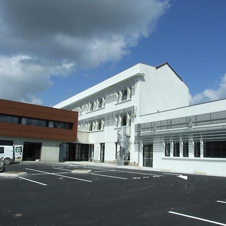绍莱 Jf Accueil & Formation酒店 外观 照片
